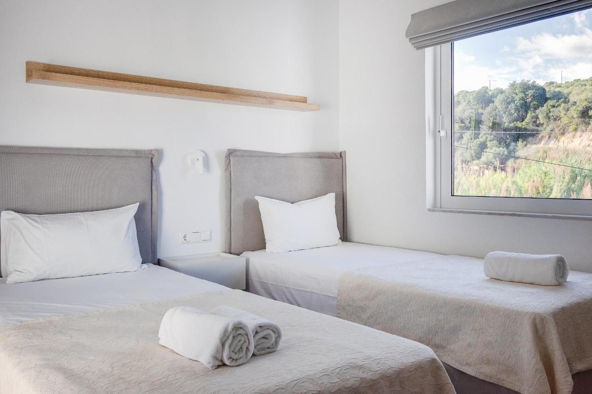 Peroulia Beach Houses Корони Экстерьер фото