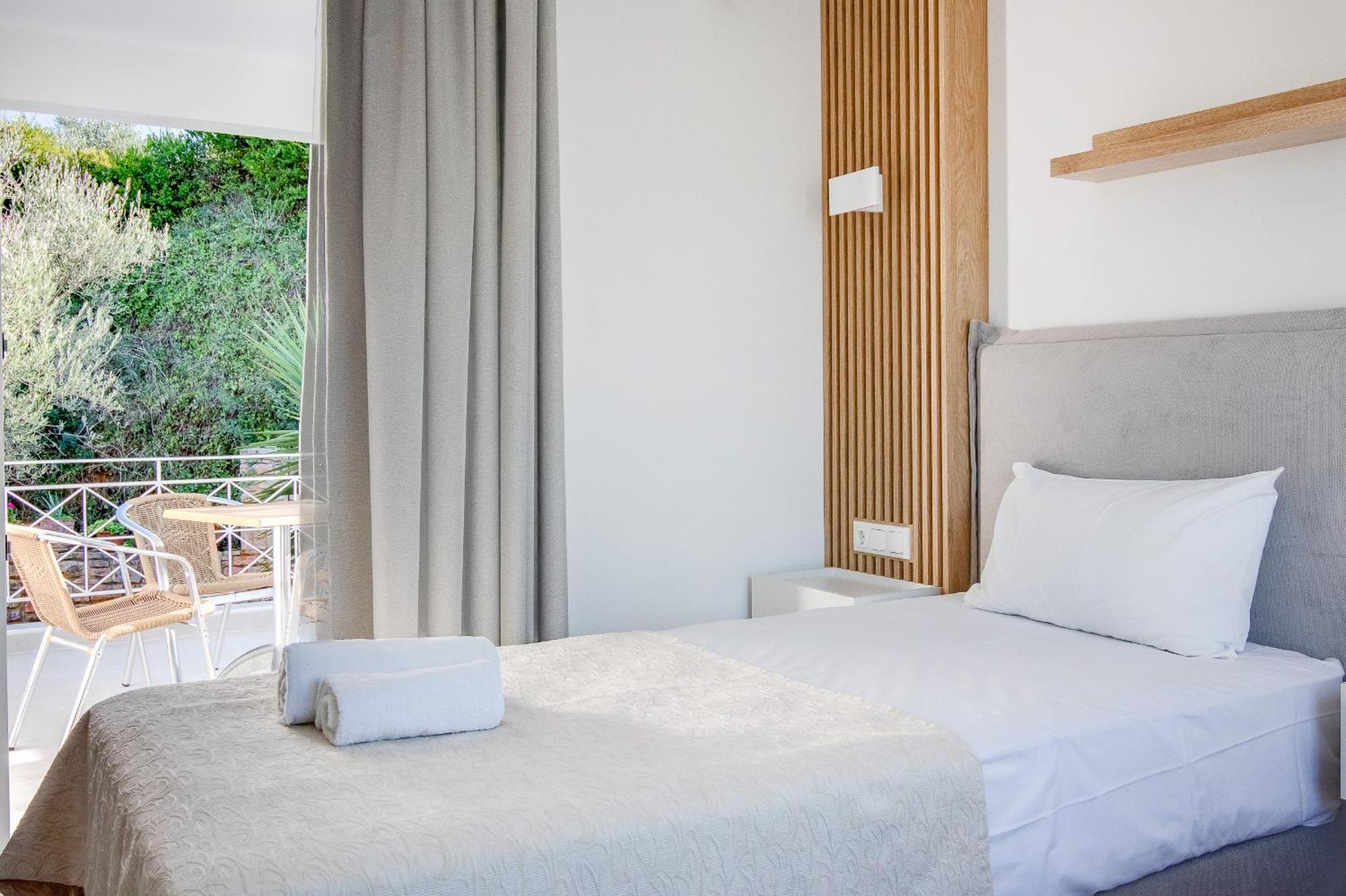 Peroulia Beach Houses Корони Экстерьер фото